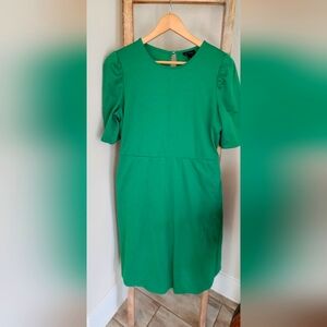 Green A-line dress with puff sleeves